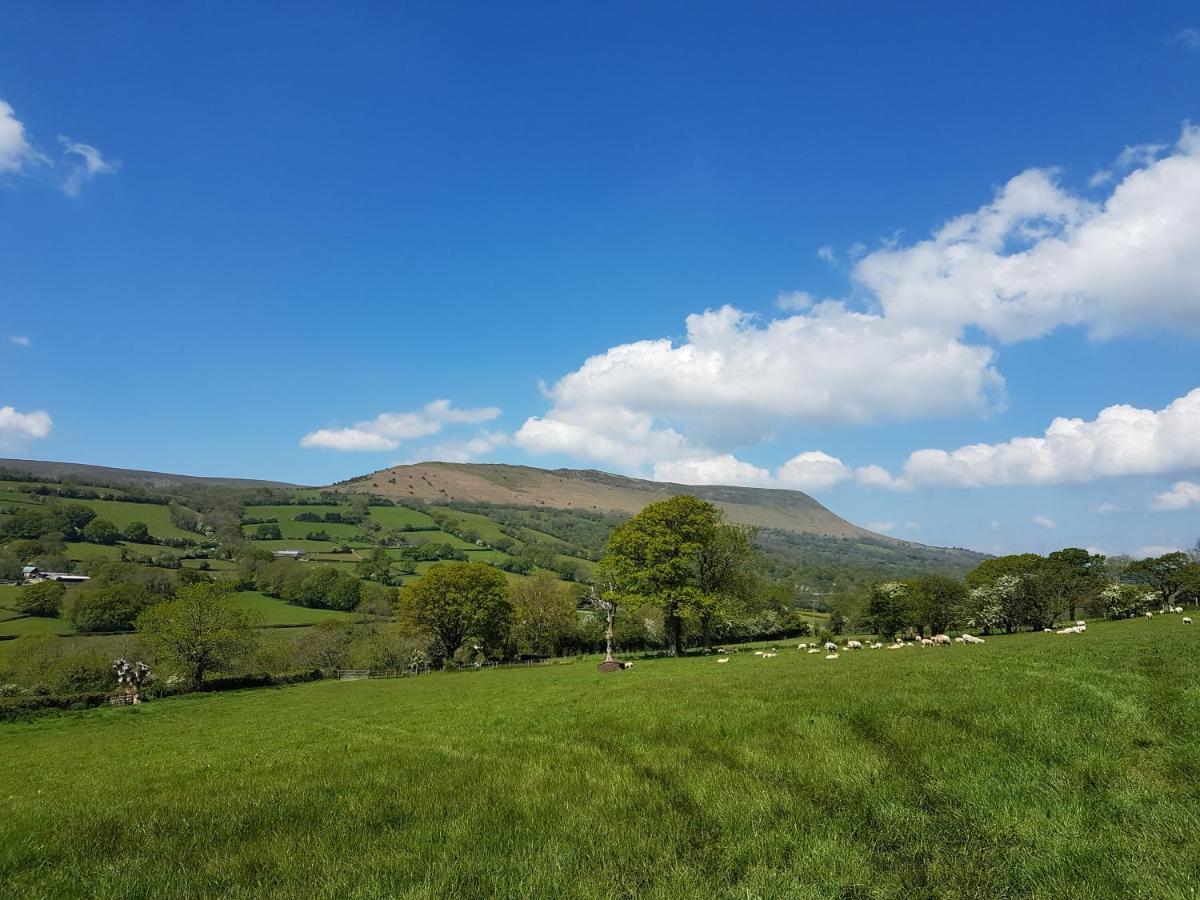River Cottage@Cwm Mill - Riverside Family Holidays In The Black Mountains Hereford Ngoại thất bức ảnh