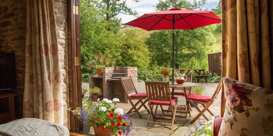 River Cottage@Cwm Mill - Riverside Family Holidays In The Black Mountains Hereford Ngoại thất bức ảnh